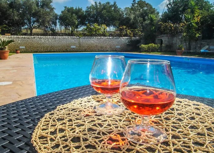 Torres - Happy * Scicli