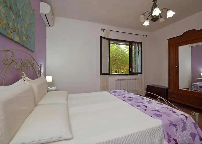 Torres - Happy * Scicli