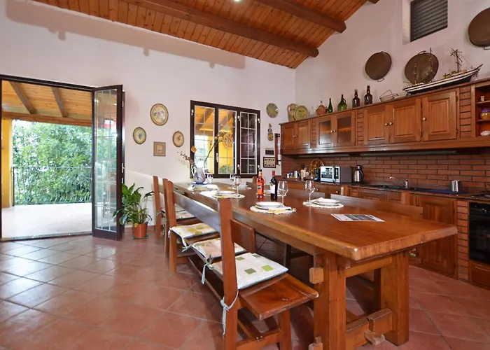 Torres - Happy * Scicli