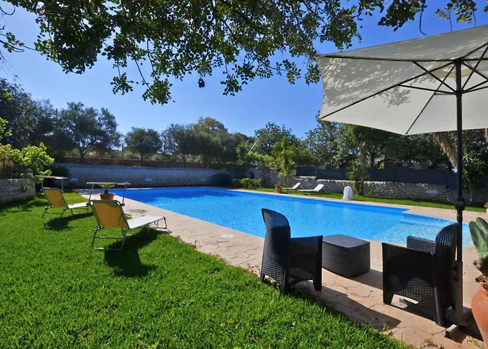 Torres - Happy * Scicli